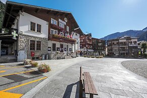 Monterosa Cozy Apartment 200m From Ski