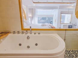 One Dhatu Ayutthaya Premium Homestay