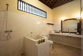 Alam Anda Ocean Front Resort & Spa