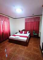 OYO 879  Lauriens Budget Hotel 2