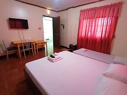 OYO 879  Lauriens Budget Hotel 2