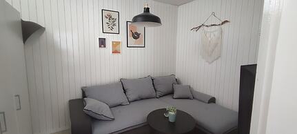 Stunning 2-bed House in Jezera With Sea Views