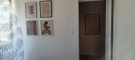 Stunning 2-bed House in Jezera With Sea Views