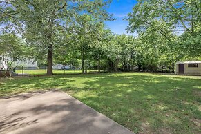 Cozy Home Away From Home In Little Rock 2 Bedroom Home by RedAwning