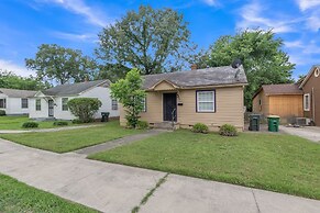 Cozy Home Away From Home In Little Rock 2 Bedroom Home by RedAwning