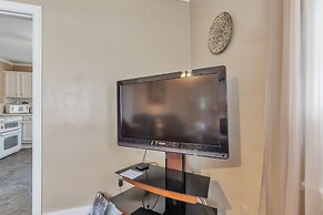Cozy Home Away From Home In Little Rock 2 Bedroom Home by RedAwning