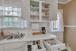 Cozy Home Away From Home In Little Rock 2 Bedroom Home by RedAwning