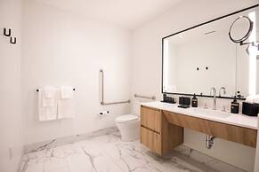 Goldwynn Resort & Residences