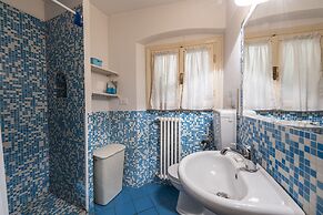 Florence Hideaway by Mmega