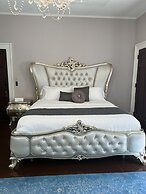 Huffman Manor Inn