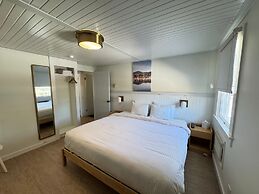 Maple Leaf Inn - Lake Placid