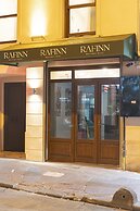 Rafinn Hotel