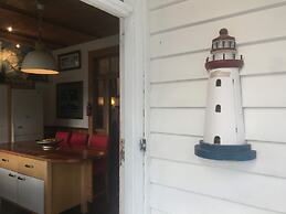 Bluff Hill Lighthouse B&B