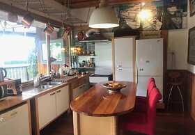 Bluff Hill Lighthouse B&B