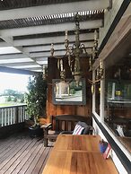 Bluff Hill Lighthouse B&B