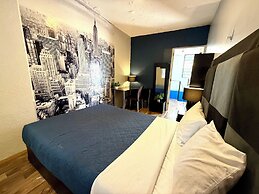 RMS Hostal - Condesa