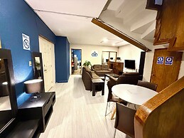 RMS Hostal - Condesa