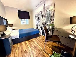 RMS Hostal - Condesa