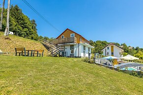 Pool & Whirlpool Villa Art Three