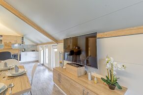 Pool & Whirlpool Villa Art Three