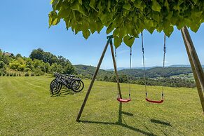 Pool & Whirlpool Villa Art Three