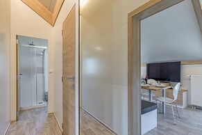 Pool & Whirlpool Villa Art Three