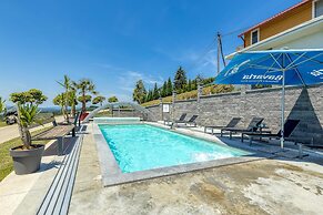 Pool & Whirlpool Villa Art Four