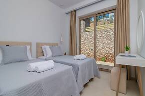 Thelxi s Suites - Brand New Seaview Suites - Thelxi s Suite II - Brand