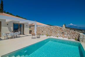 Thelxi s Suites - Brand New Seaview Suites - Thelxi s Suite II - Brand