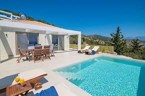 Thelxi s Suites - Brand New Seaview Suites - Thelxi s Suite II - Brand