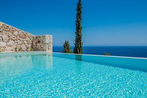 Thelxi s Suites - Brand New Seaview Suites - Thelxi s Suite II - Brand