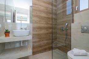 Thelxi s Suites - Brand New Seaview Suites - Thelxi s Suite II - Brand