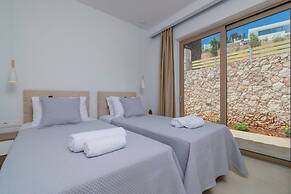 Thelxi s Suites - Brand New Seaview Suites - Thelxi s Suite II - Brand