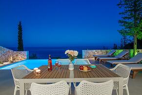 Thelxi s Suites - Brand New Seaview Suites - Thelxi s Suite II - Brand