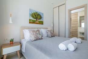 Thelxi s Suites - Brand New Seaview Suites - Thelxi s Suite II - Brand