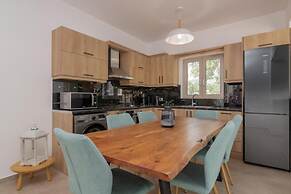 Spartia Suites - Brand New Seaview Suites - Spartia Suites - Brand New