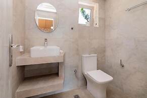 Spartia Suites - Brand New Seaview Suites - Spartia Suites - Brand New