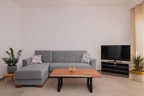 Spartia Suites - Brand New Seaview Suites - Spartia Suites - Brand New