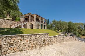 Paradise Home - On the Hill - Paradise Home - On the Hill