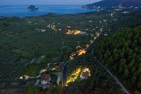 Paradise Home - On the Hill - Paradise Home - On the Hill