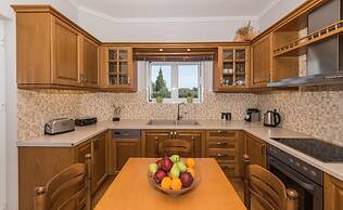 Paris Family Villa - Paris Family Villa