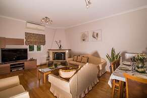 Paris Family Villa - Paris Family Villa