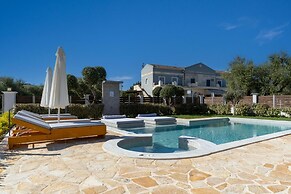 Paris Family Villa - Paris Family Villa