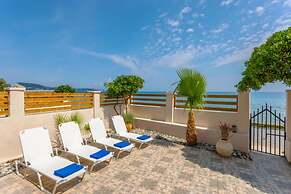 Villa Elizabeth - Seafront Modern Villa - Villa Elizabeth - Seafront C