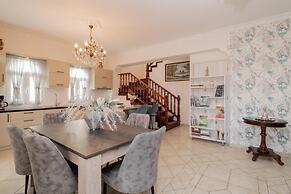 Matina s Family House With Your Private Jacuzzi - Matina s Family Hous