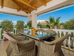 Matina s Family House With Your Private Jacuzzi - Matina s Family Hous