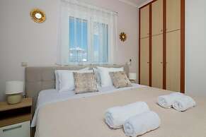 Matina s Family House With Your Private Jacuzzi - Matina s Family Hous