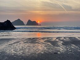 Penhallow House Glamping Retreat