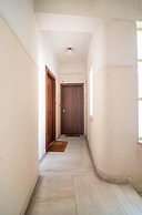 Neoclassical Athenian 2-bed Apt Balcony