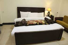 PinePark Lake Luxury Resort Naran